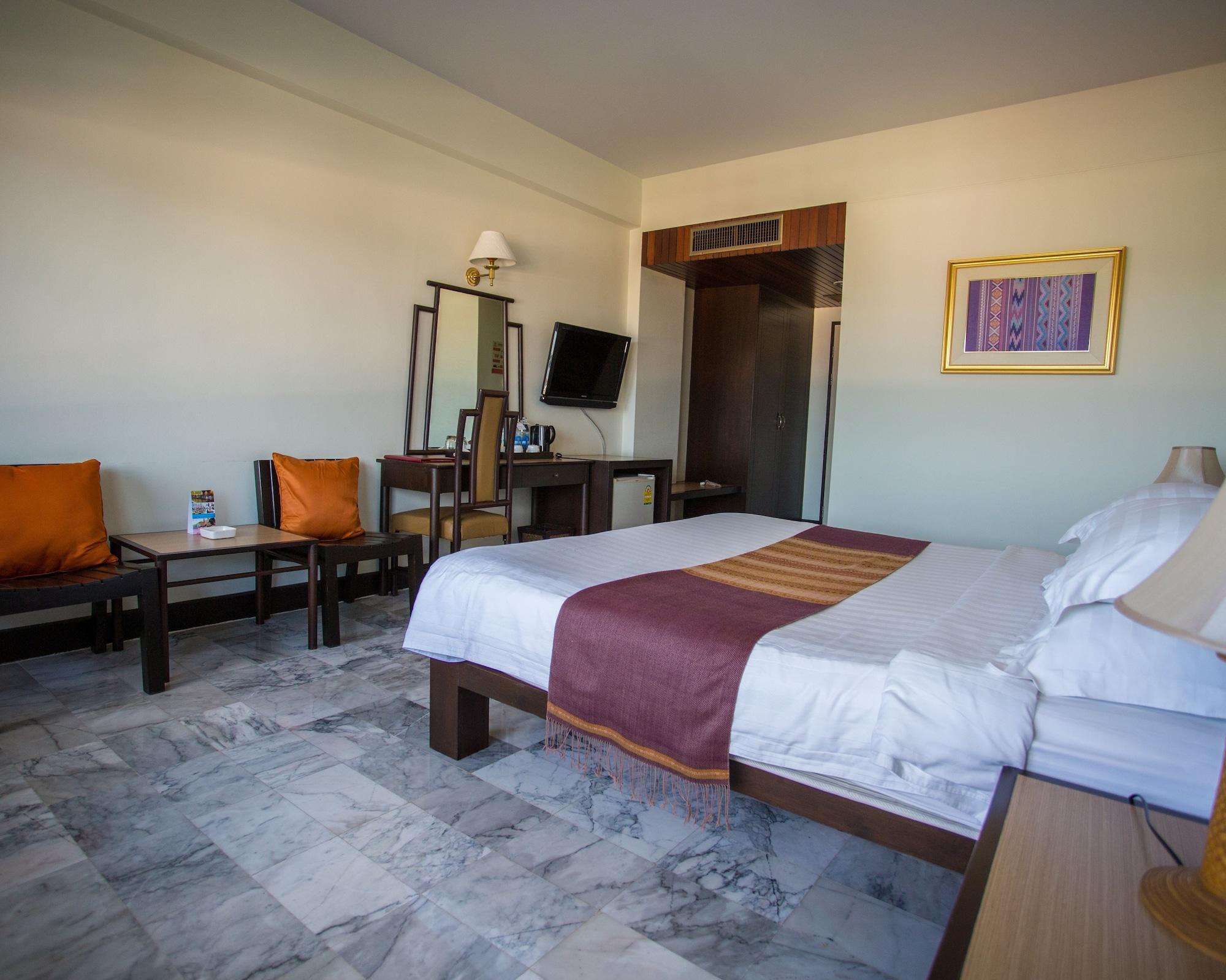 Seeharaj Hotel Uttaradit Eksteriør bilde