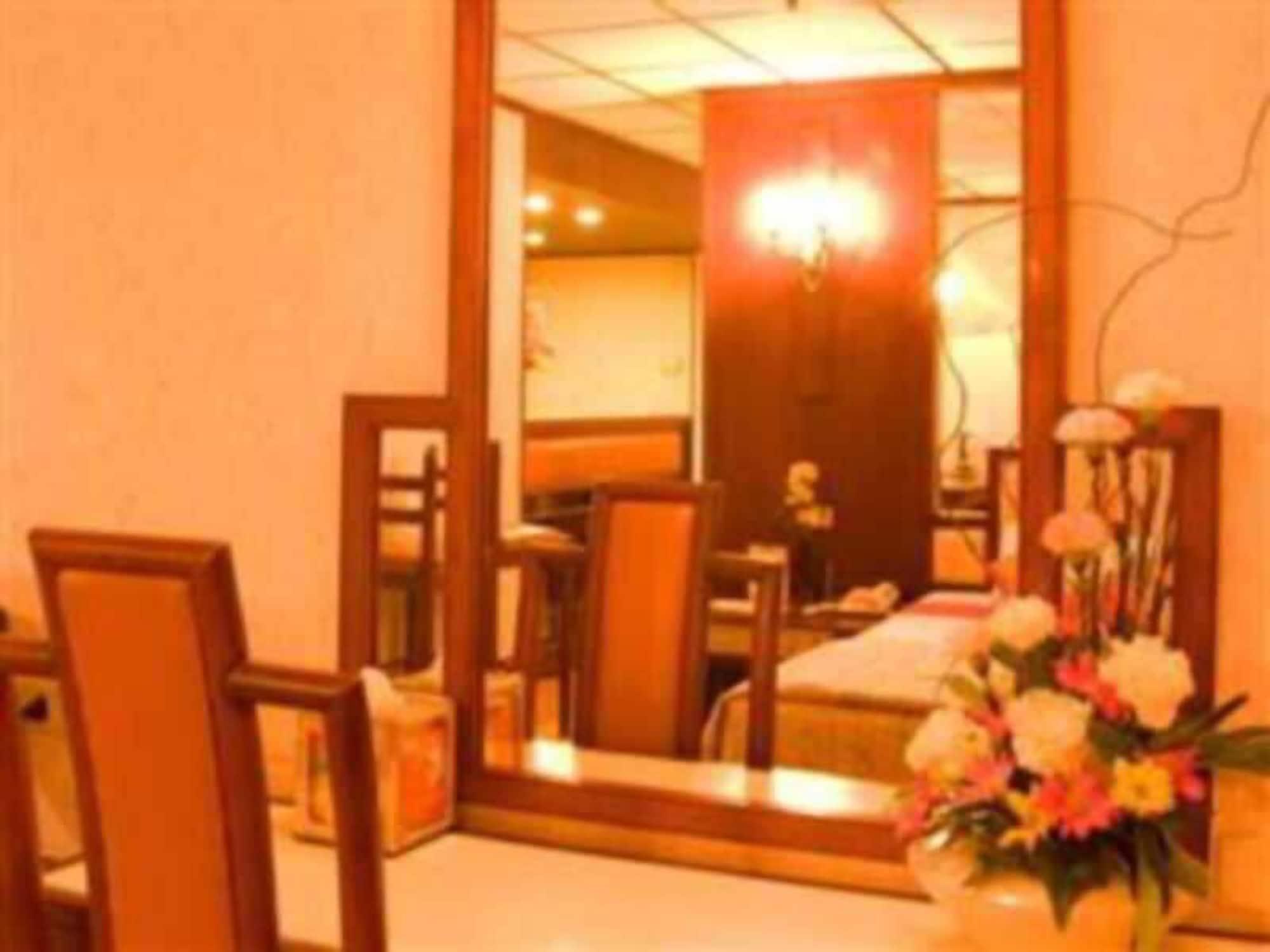 Seeharaj Hotel Uttaradit Eksteriør bilde